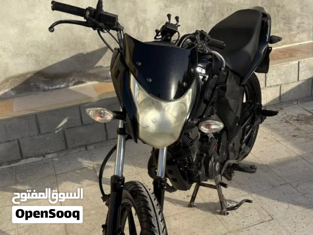 للبيع دراجة هوندا يونكورن 2017