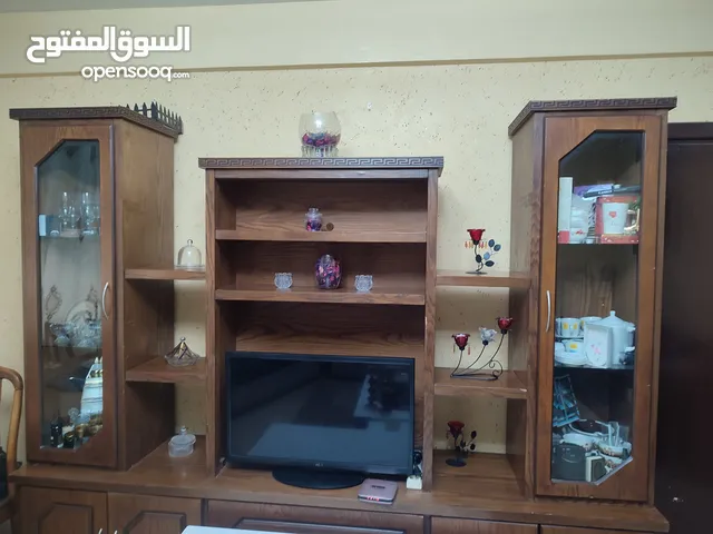 بوفيه خشب للبيع مستعمل شبه جديد