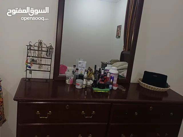 6 pieces bed room in a good condition