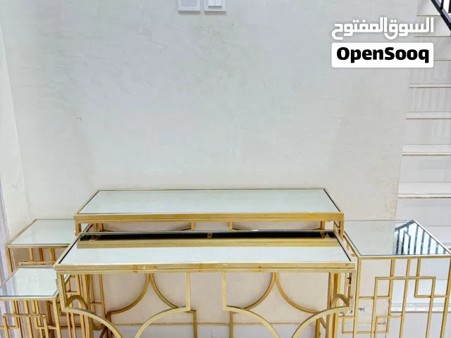 طاولات ضيافة