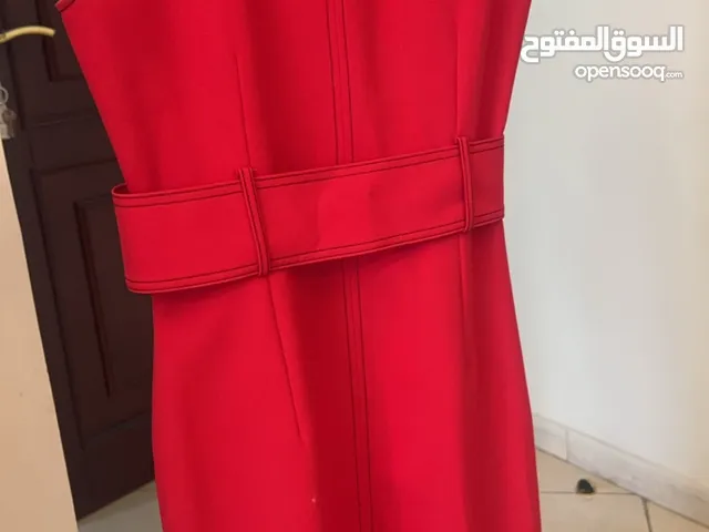 فستان احمر ZARA