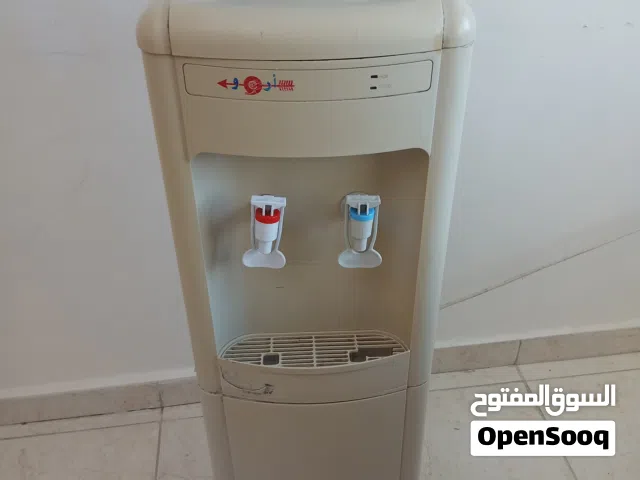كولر مستعمل للبيع بارد ساخن بحالة جيدة للبيع
