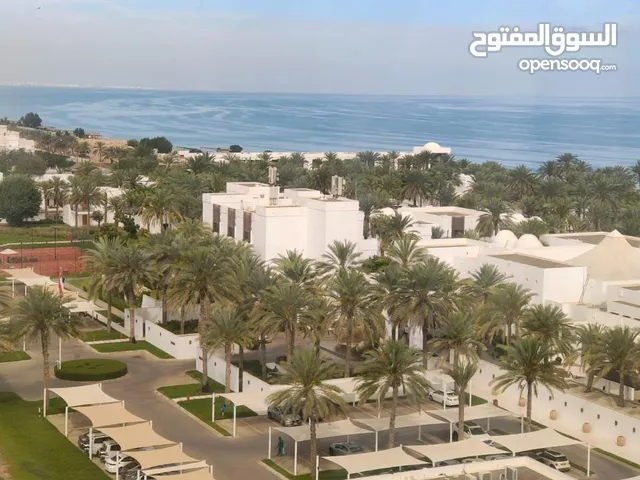 Furnished apartment with new furniture in Ghubrah, private, with a view of the beach