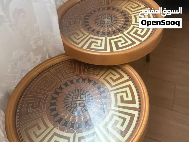 طاولات للبيع بسعر خرافي