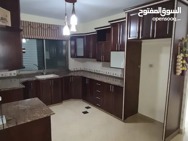شقة غير مفروشة للايجار في الماصيون قرب عسل وبصل