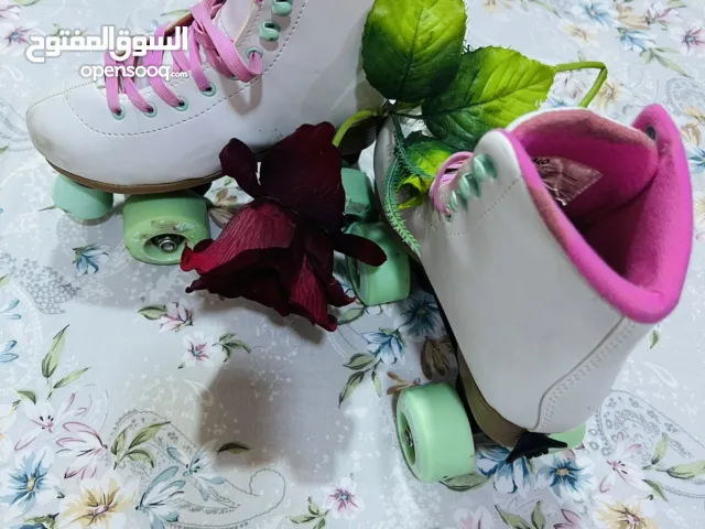 حذاء تزلج ابو التايرات