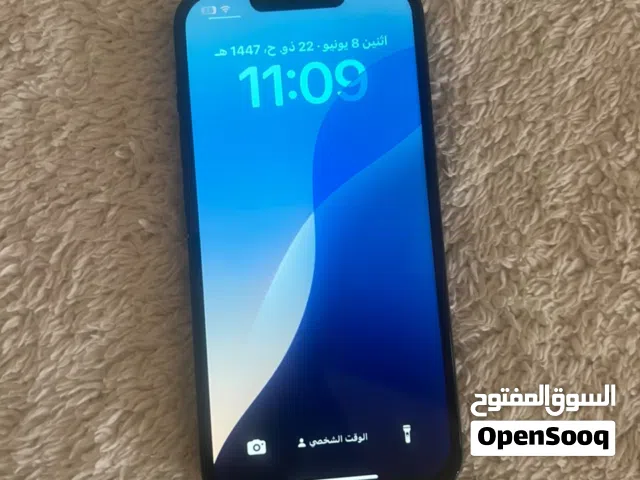 Apple iPhone 13 128 GB in Al Dakhiliya