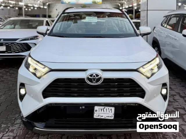 2025 تويوتا راف فور XLE