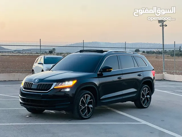 سكودا كودياك  فل الفل فتحة سقف بانوراما 190 حصان  4x4- /2020  دفع رباعي عداد قليل 30000