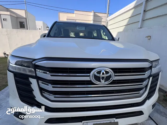 New Toyota Land Cruiser in Najaf