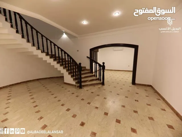 475 m2 More than 6 bedrooms Villa for Rent in Tripoli Al-Hashan