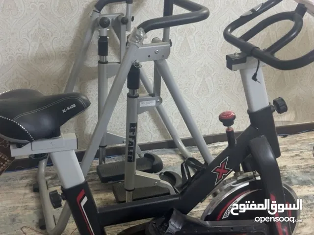 اجهزة رياضه سير ودراجه وغزال طائر في حاله جيدة ب500 ريال