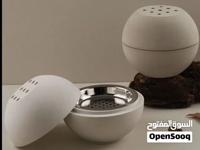 مباخر وكوسترات (فن الكونكريت)