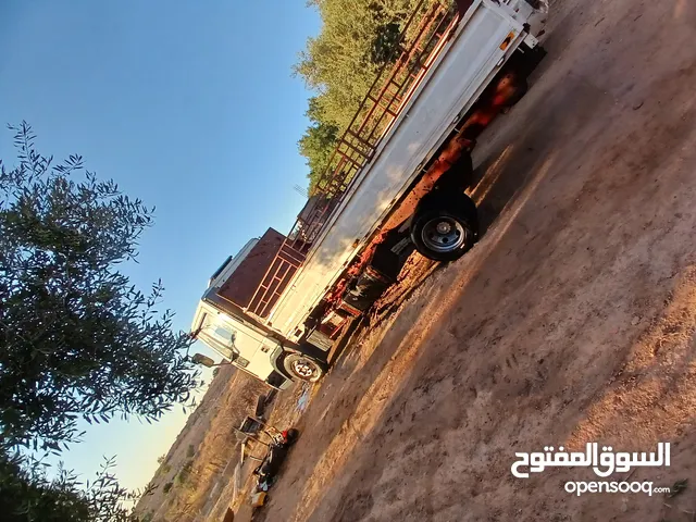 كنتر ريكاردو ل نقل البضائع والاتات داخل وخارج طرابلس وكامل الجبل الغربي و مصراته الخمس .............