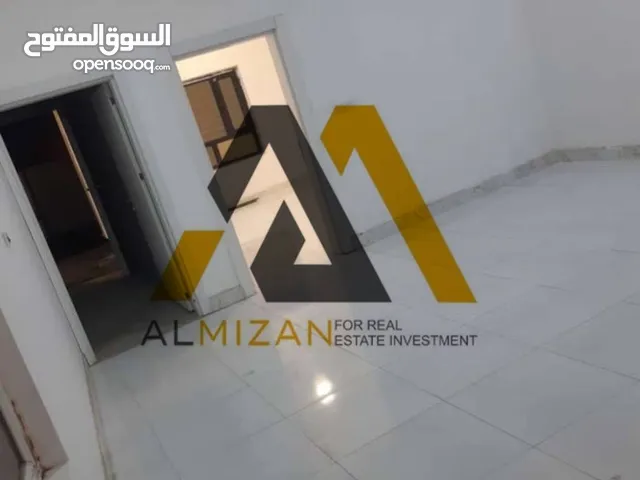 200 m2 2 Bedrooms Townhouse for Rent in Basra Al Mishraq al Jadeed