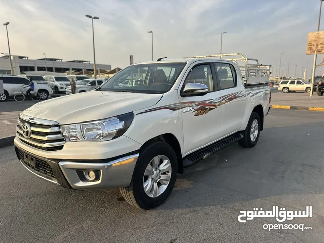 Used Toyota Hilux in Sharjah
