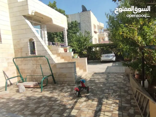270 m2 4 Bedrooms Townhouse for Sale in Irbid Al Hay Al Sharqy