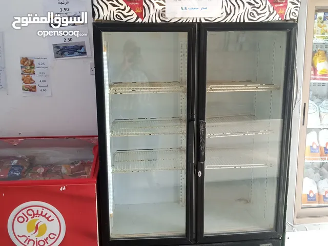 ثلاجه موجوده بالعقبهالسعر 250 دينار