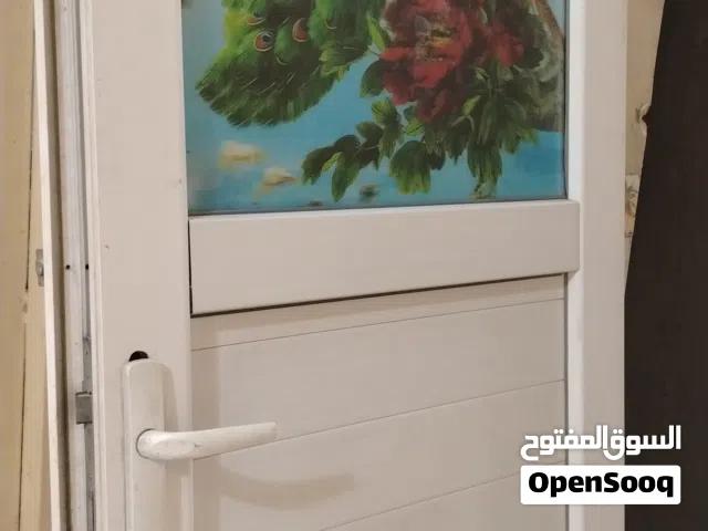 مجموعة أغراض للبيع