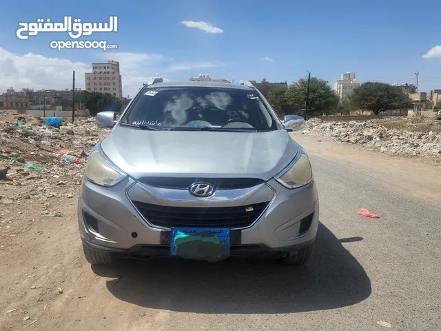 توسان ديزل أربعة بستون نظيفه جدا