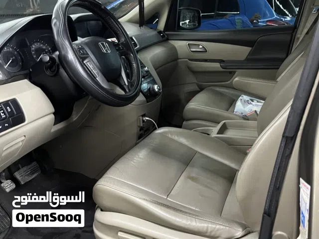 Honda Odyssey 2013, Golden Color