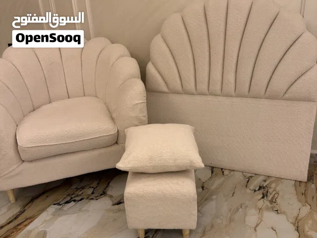 قنفة وتاج سرير