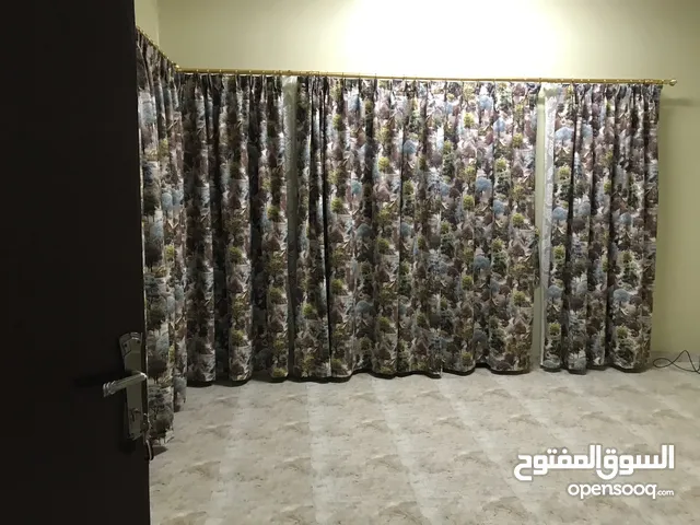 200 m2 3 Bedrooms Apartments for Rent in Muscat Al Khuwair