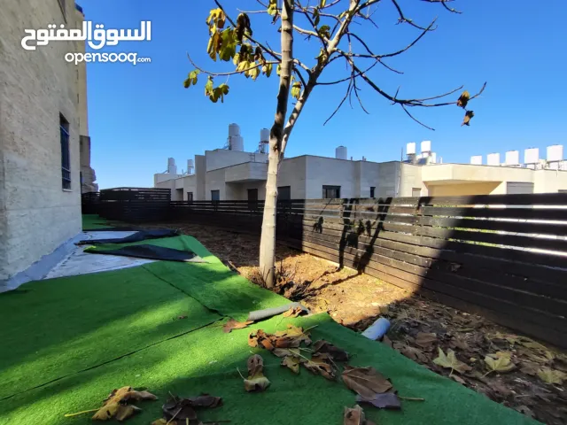 شقة مع حديييقة للايجار في عين مصباح