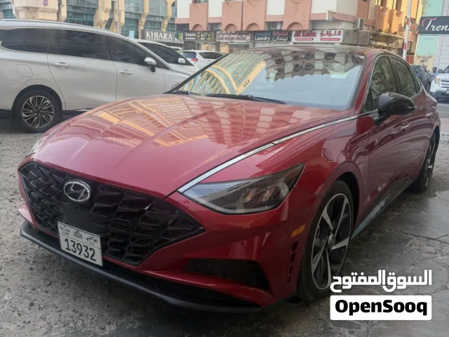 للبيع سياره هونداي رقم واحد لمتد 1-6توربو