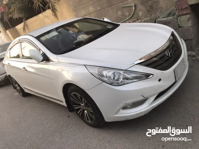 Hyundai Sonata Standard in Basra