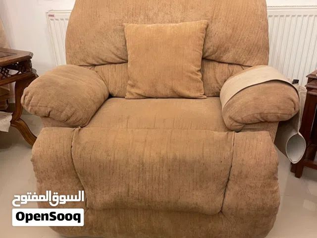 للراحة عنوان واحد/ الريكلاينر الأمريكي للراحة بعد يوم طويل