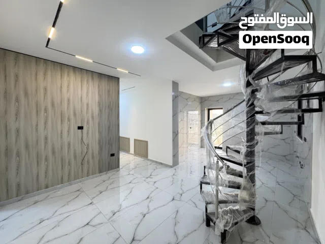 للبيع شقة دوبلكس رائعة مع روف وتراس واسع – اخر شقه با المشروع بسعر 86 الف