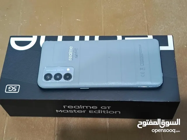 مع كل أغراضه realme gt master موبايل