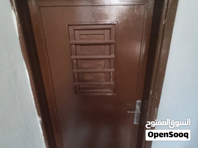 شقة طابق أرضي للايجار في الغويرية