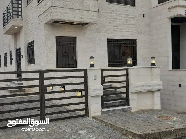 شقة ارضية سوبر ديلوكس للايجار البنيات طريق المطار