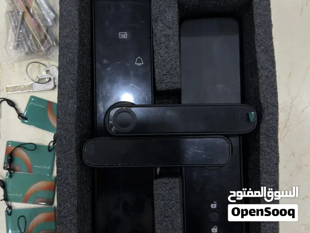 قفل باب ذكي مع جميع ملحقاته smart door lock