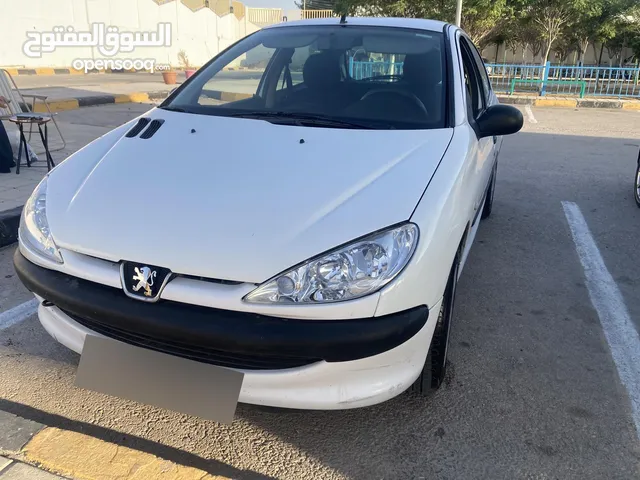 Used Peugeot 206 in Zarqa
