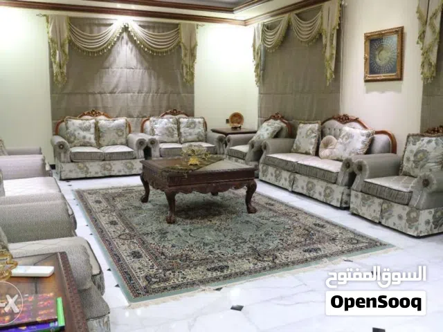 طقم ماليزي كنب فاخر للناس الراقية فقط ويلي تفهم الفرق والتوصيل موجود