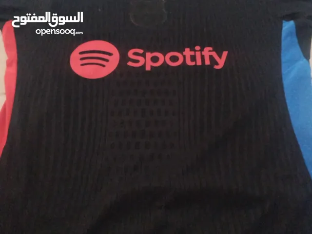 تي شيرت برشلونة الاسود الاحتياطي