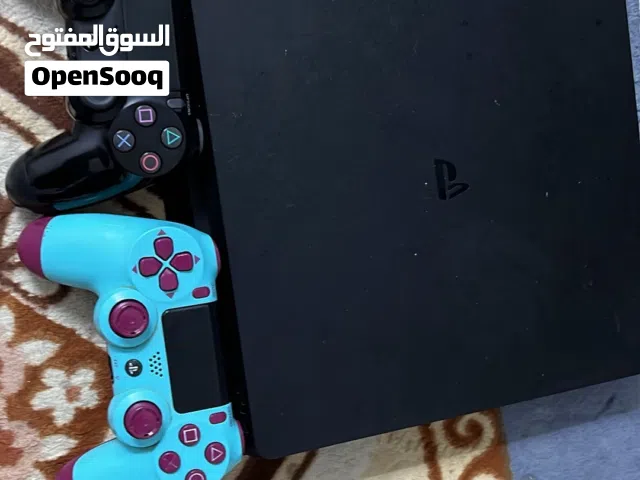 بلايستيشن 4  ب 40ريال