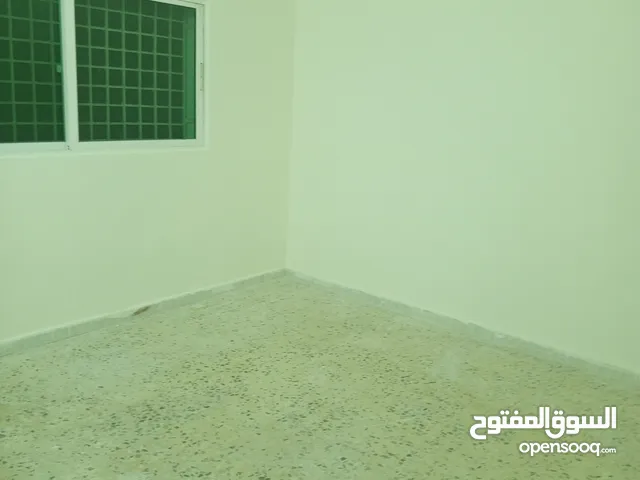 135 m2 4 Bedrooms Apartments for Rent in Irbid Iskan Al Atiba'