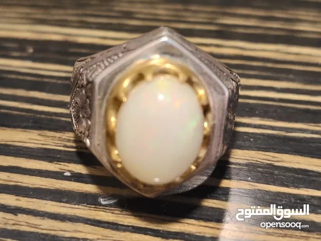 خاتم أوبال أثيوبي أبيض