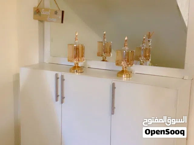 خزانة احذية جديدة للبيع
