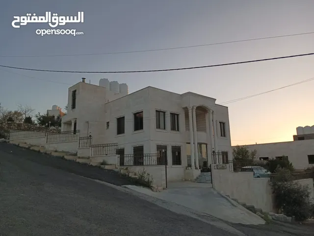 210m2 3 Bedrooms Townhouse for Sale in Amman Abu Al-Sous