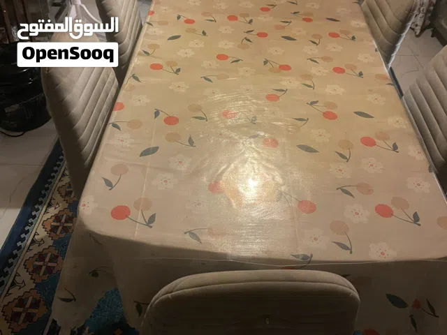طاولة  بديل الرخام6كراسي مخمل