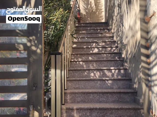 بيت للايجار بحي الجامعة بناء نظيف