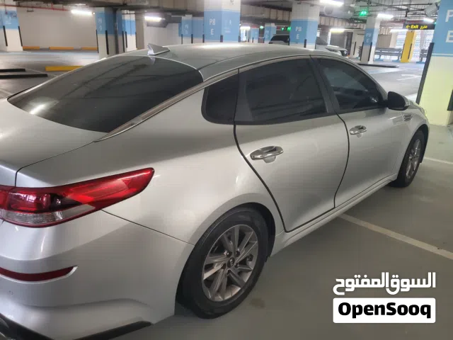 2020 كيا اوبتيما Standard