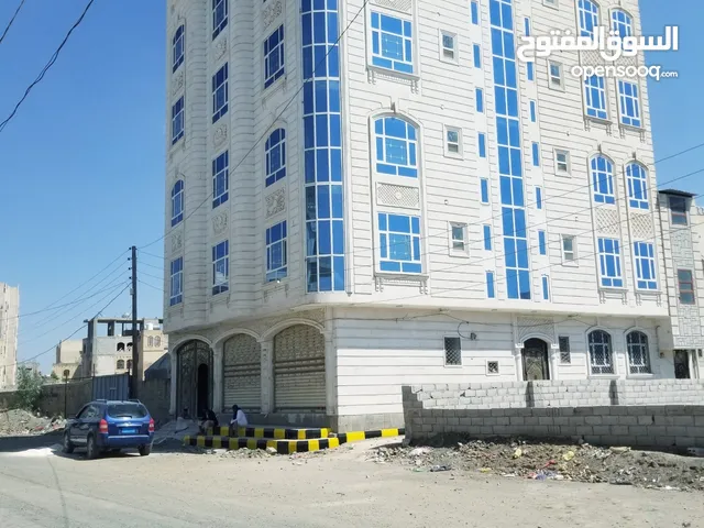 4 m2 More than 6 bedrooms Villa for Sale in Sana'a Shamlan