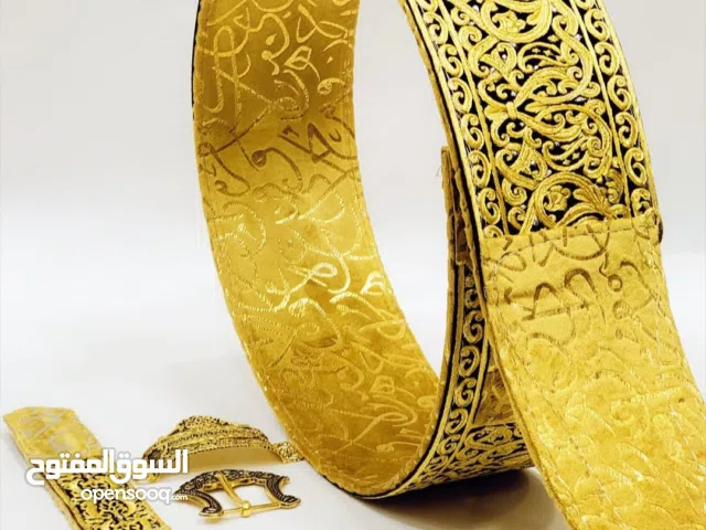 اللمسة الأخيرة للأناقة تبدأ من هنا...*من *حزام العز*، نقدّم لك حزام *سيم تراثي* بتفاصيل تُظهر فخامتك