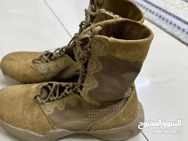 بسطار رياضي صحراوي - Nike sfb1